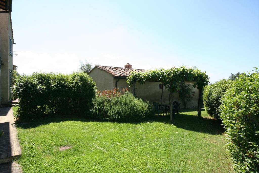 Podere Il Pino Poggibonsi Zimmer foto