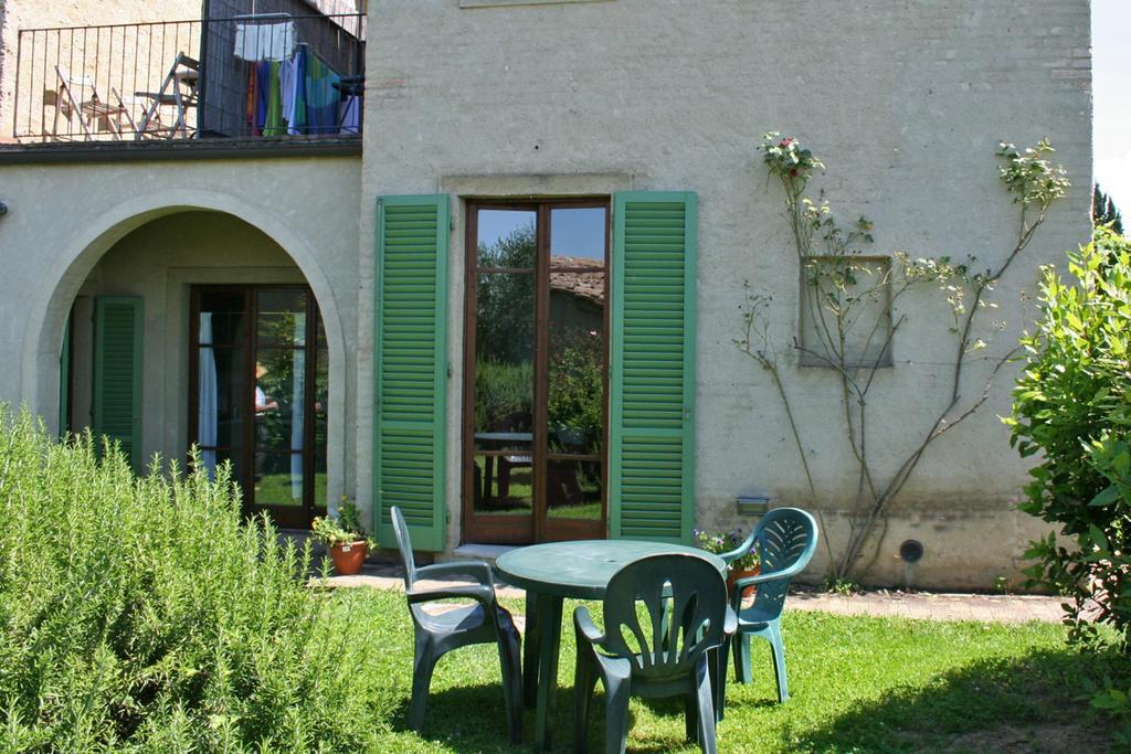 Podere Il Pino Poggibonsi Exterior foto