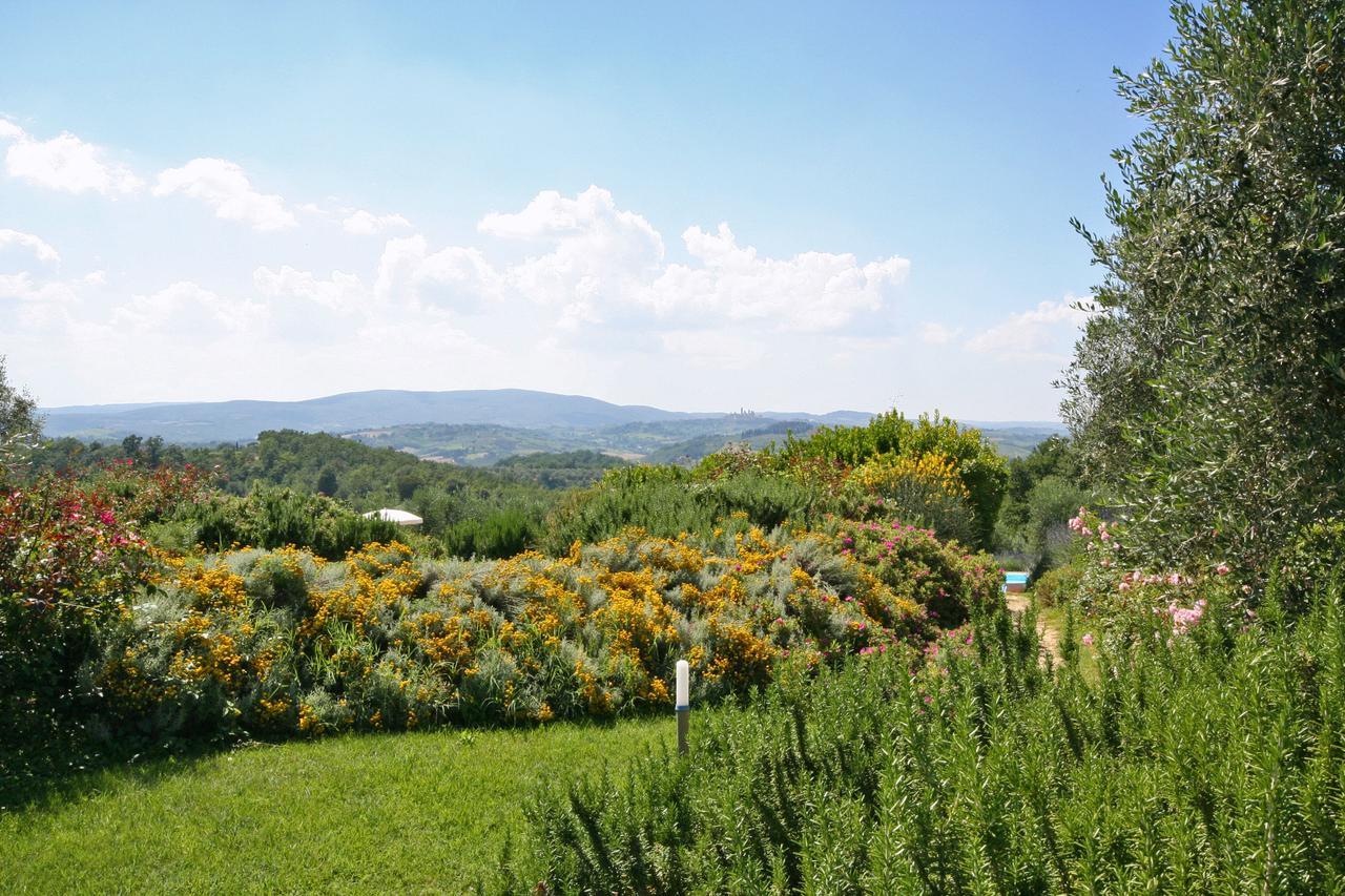 Podere Il Pino Poggibonsi Exterior foto