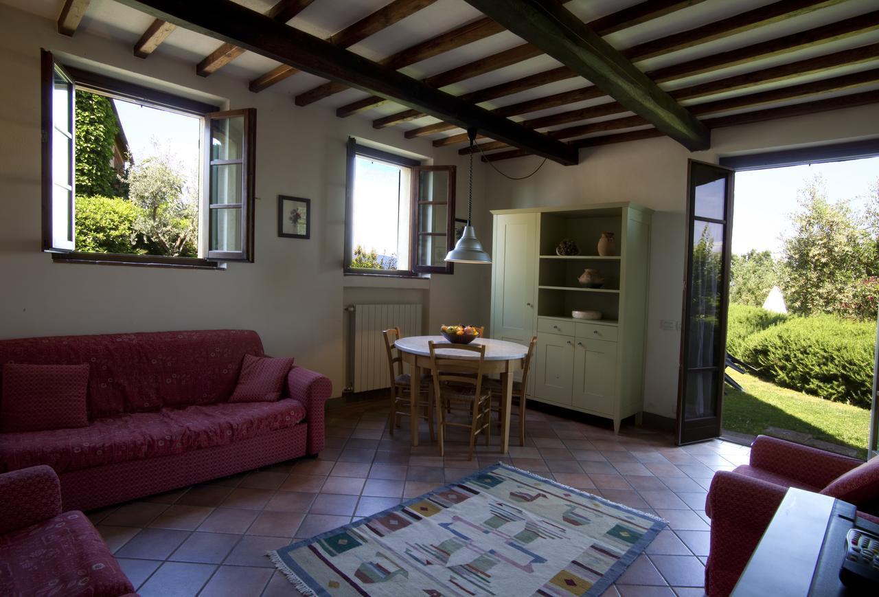 Podere Il Pino Poggibonsi Exterior foto