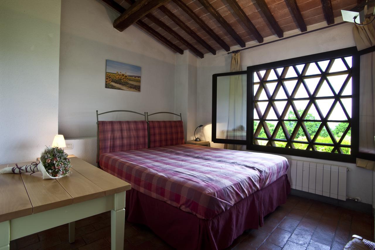 Podere Il Pino Poggibonsi Exterior foto
