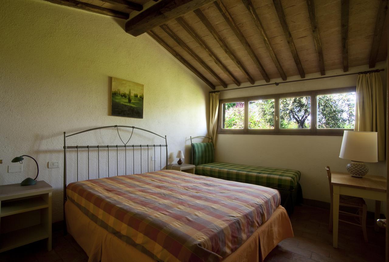 Podere Il Pino Poggibonsi Exterior foto